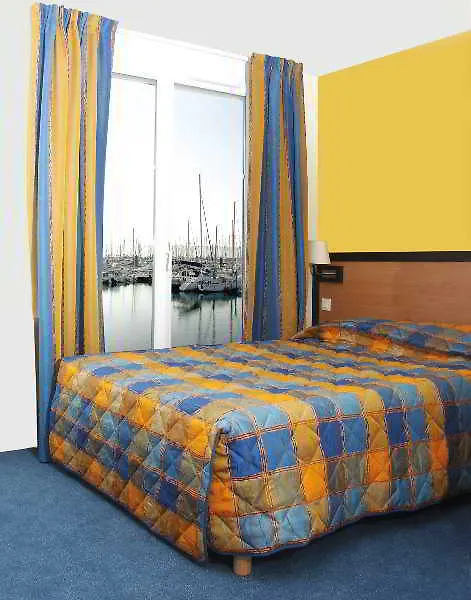 Inter-Hotel Le Plaisance Brest 3*,